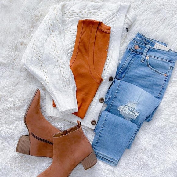 Universal Thread Jeans - Picture 3 of 12